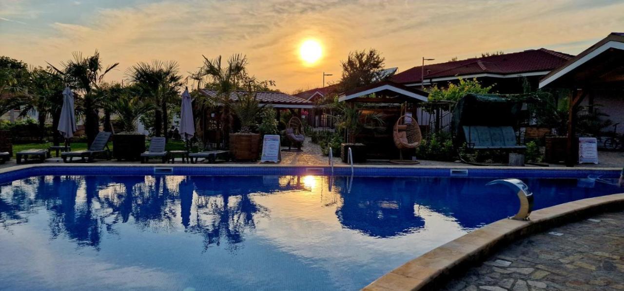 Black Sea Pearl Complex 1 Krapets  Luaran gambar